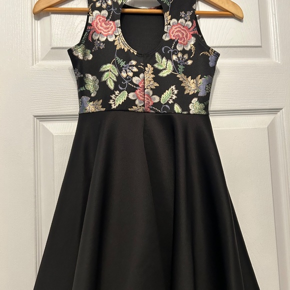 Girls Dress Size 8 - Picture 5 of 5